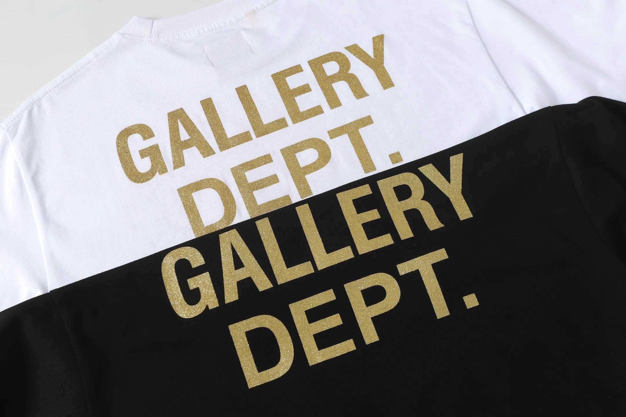 GALLERY.DEPT new summer short-sleeved model number: D3308P104 color: black white code number: S M L XL